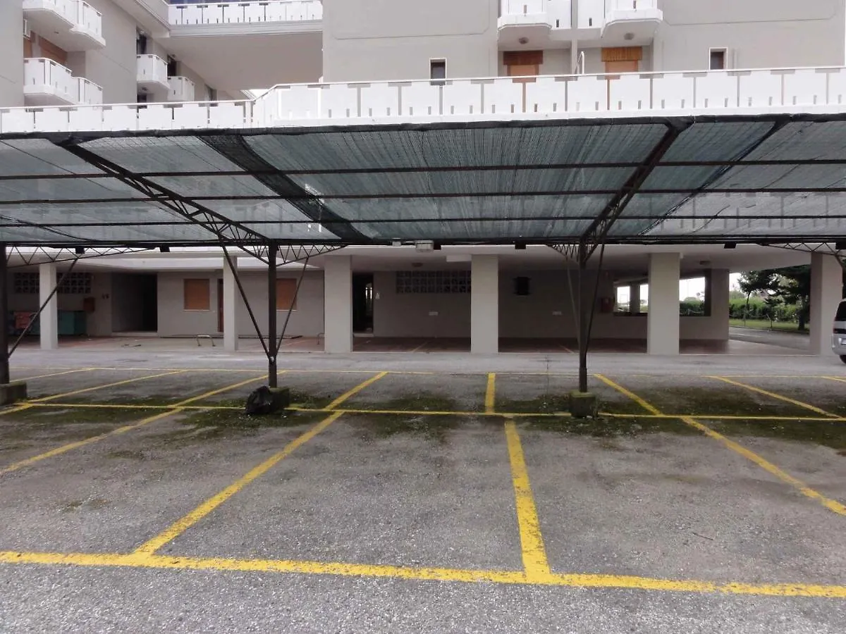 Apartments In Bibione 37119
