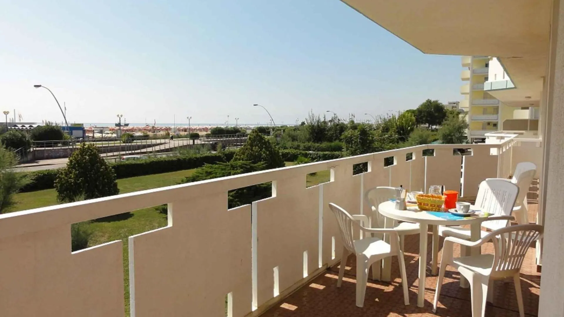Apartments In Bibione 37119