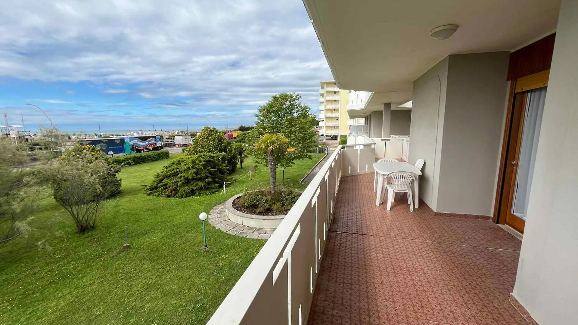Apartments In Bibione 37119 Italy